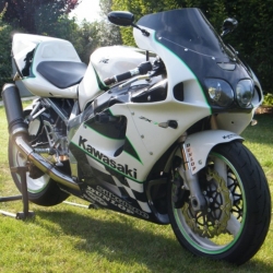 Sticker ZX7R Kawasaki avec Damier dégradé